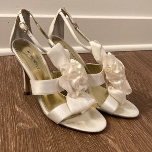 Nine West | Satin Off-White Formal Heels with Floral Bow Accent | Size 8